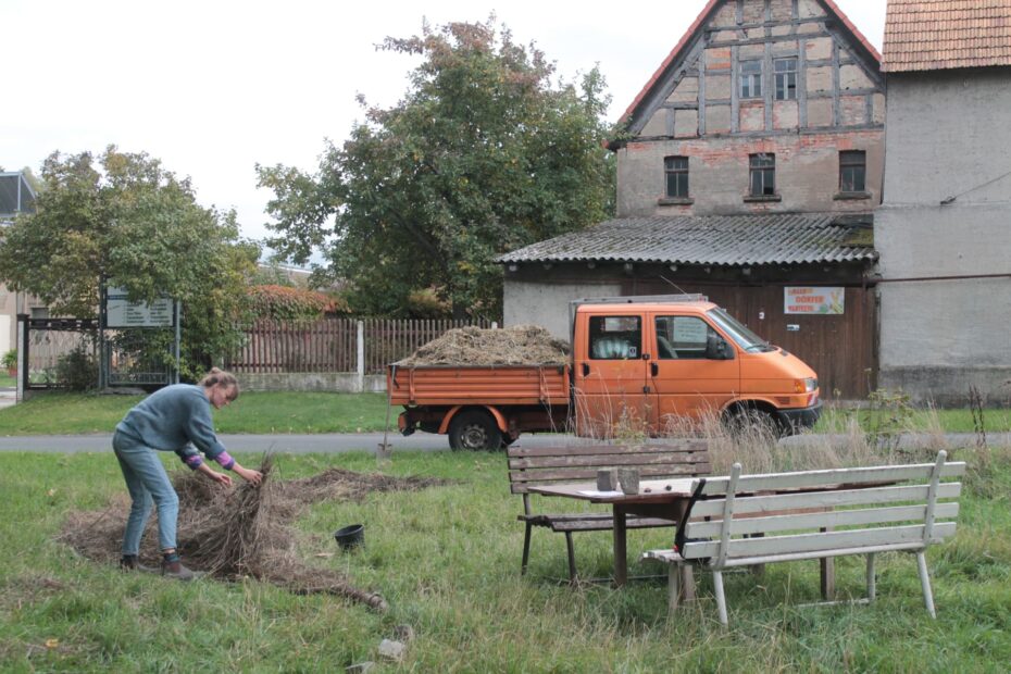 Visionen nehmen Form an! Erstes Praxis-Modul unseres einjährigen Kräutergarten-Kurses am 08. und 09. Oktober.