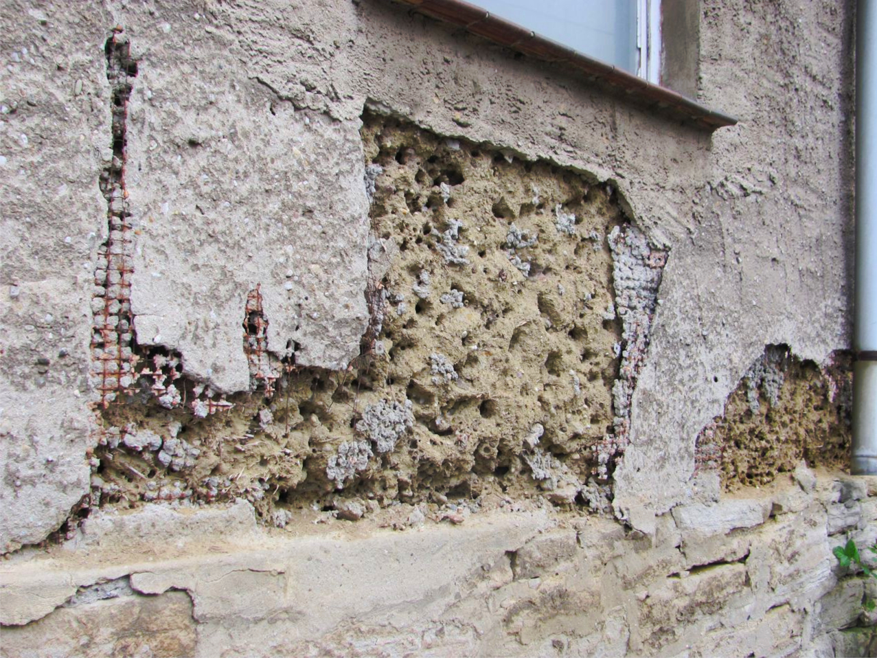 Workshop Wellerlehm: Bau einer Sitzbank und Insektennistwand in Wellerlehmtechnik